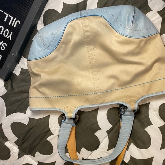 Coach purse - Picture 2 of 6